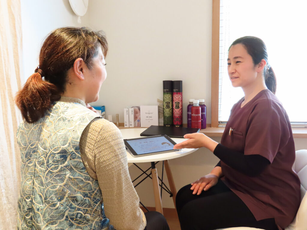 当院のカウンセリングスペースです。こちらで丁寧にお話を伺います。